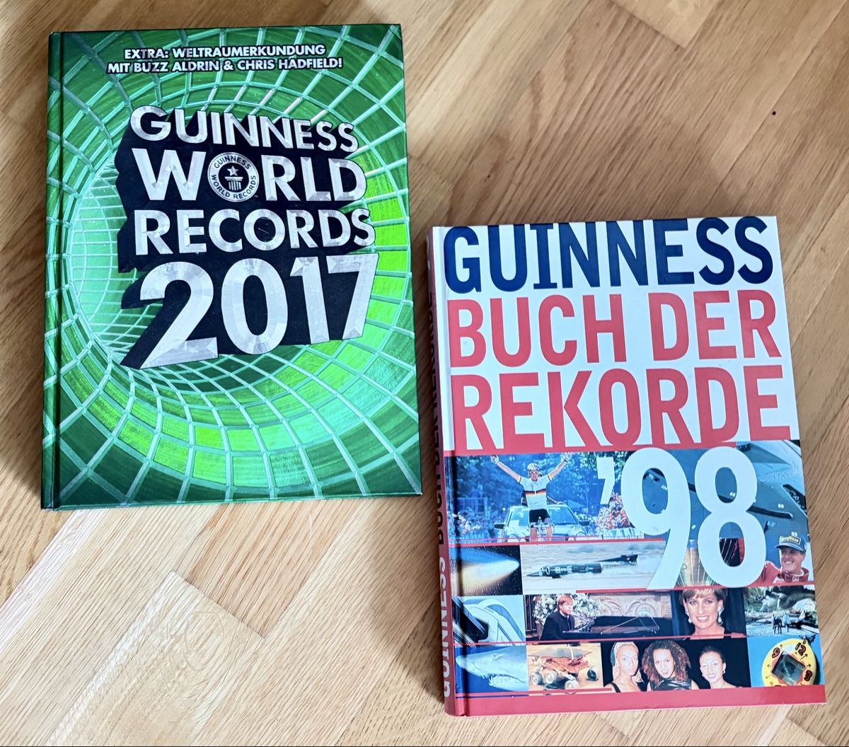 Libri: Guinness Buch der Rekorde 1998 und 2017 – Usato da Gränichen venduto da RetoLexi