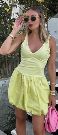 Zara Kleid, gelb, Ballonrock, Grösse M. Sommerbereit!