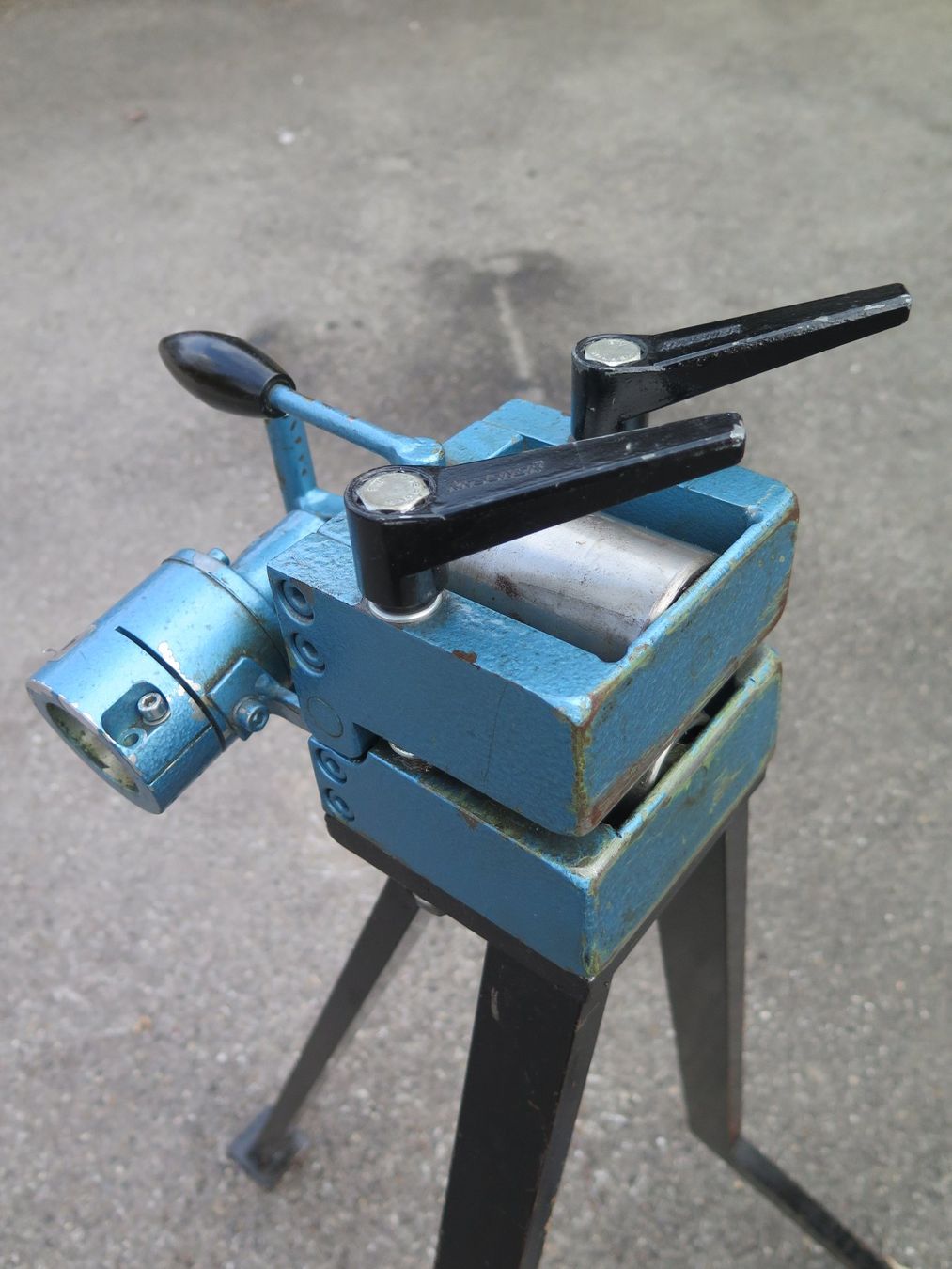 Tutte le macchine: Blech Streckmaschine Schlebach Mod. Biegeboy – Usato da Rümligen venduto da StefanDerendinger 2