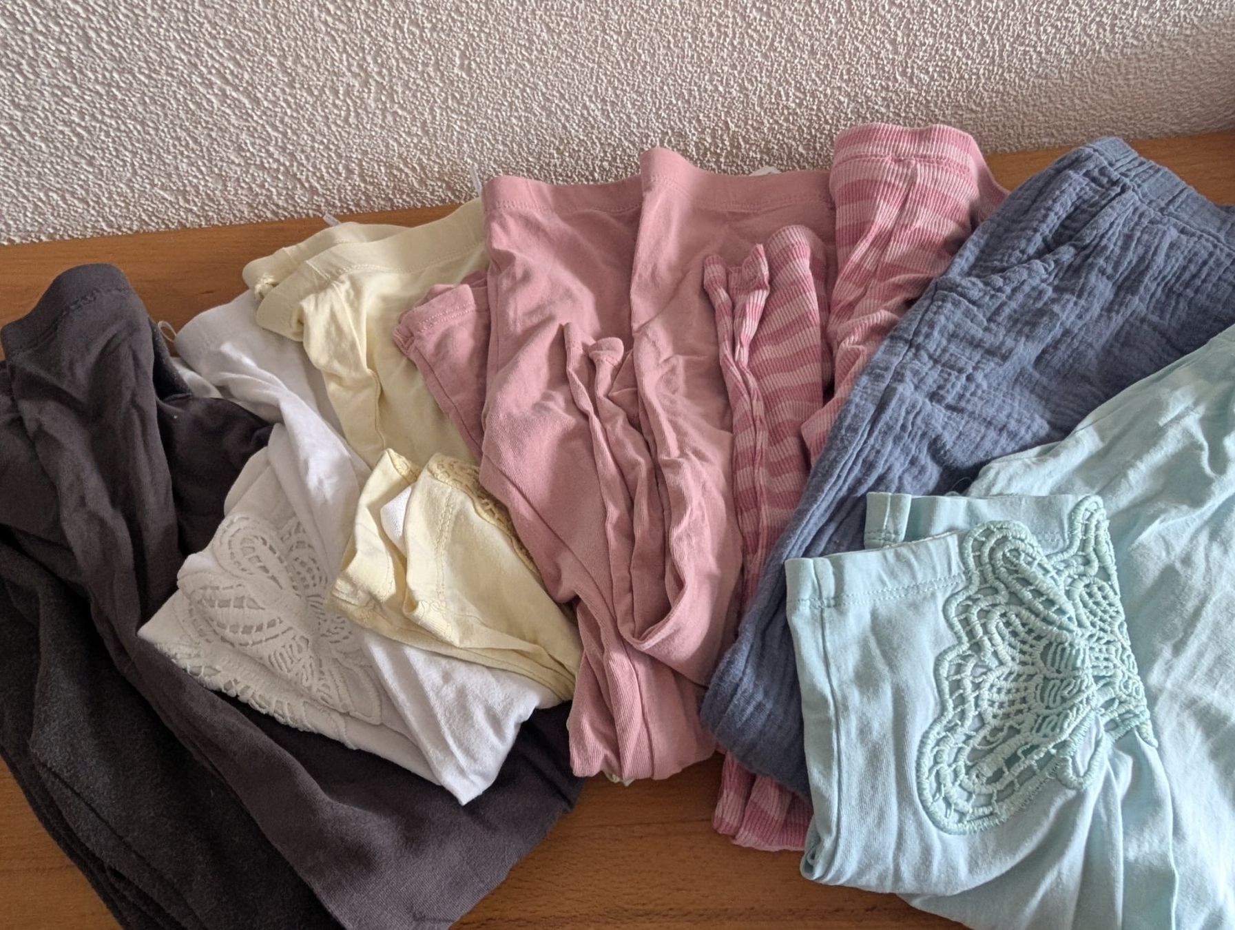 Lotti & Set di vestiti: Kleiderpaket Mädchen Gr. 128/134 – Usato da Albinen venduto da otiliav 3