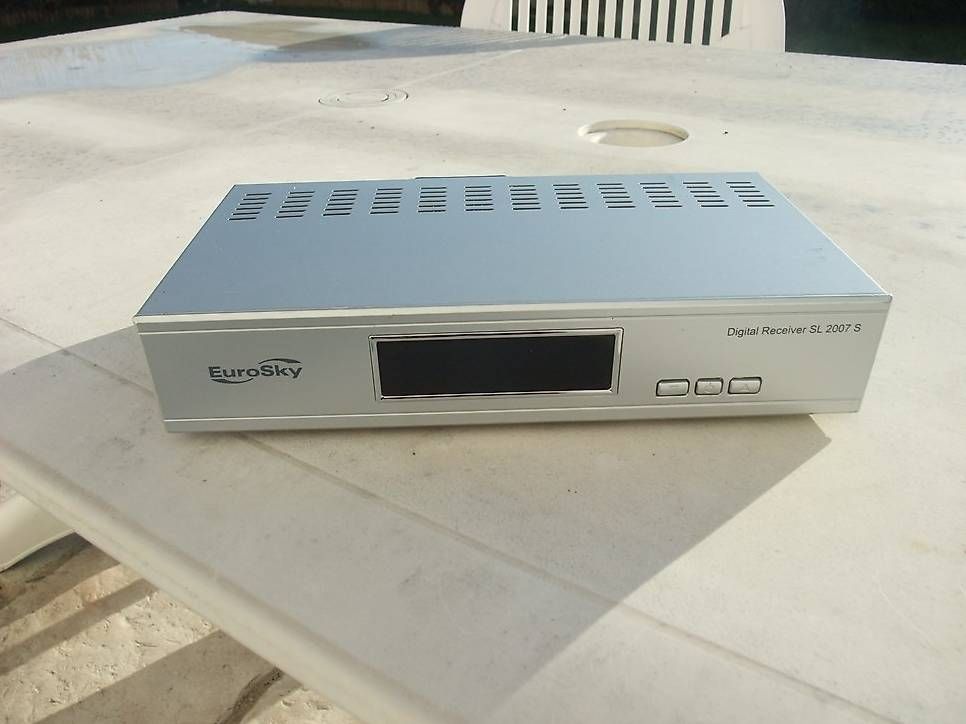 Ricevitori: Décodeur satellite Eurosky avec télécommande – Usato da Onex venduto da jef_8d6k