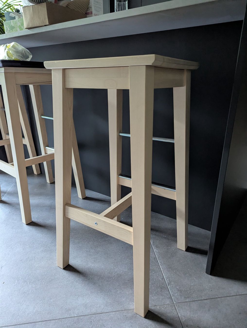 Ikea Sgabelli: Lot de 3 tabourets de bar en bois clair – Usato da Martigny venduto da ben2151 1