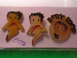 3 ver Betty Boop Pins (D228)