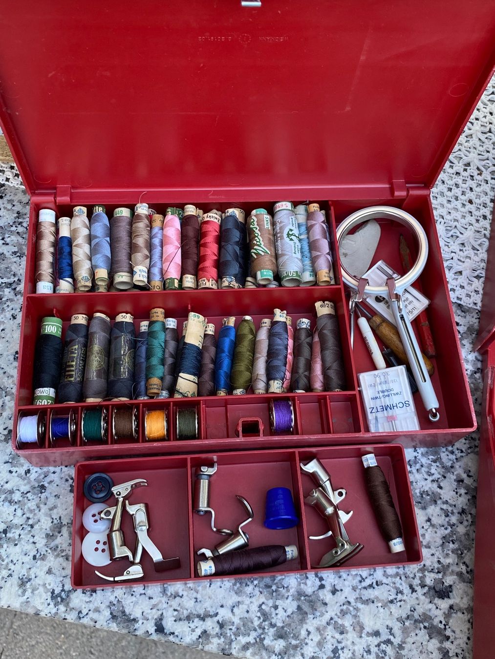 Bernina Macchine da cucire: Bernina 830 Nähmaschine – Usato da Frauenfeld venduto da Peedee-1 7
