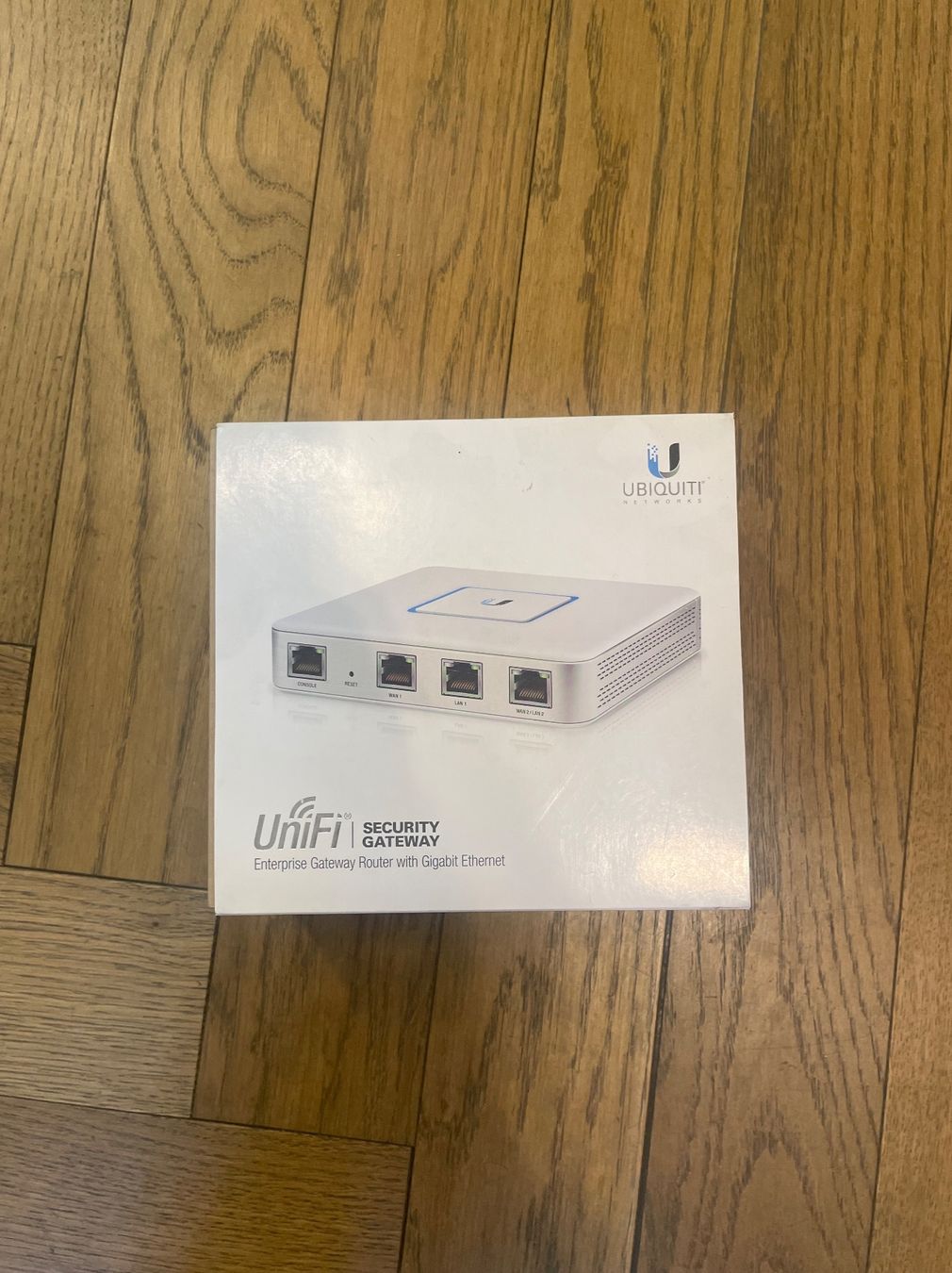 Componenti elettronici: Ubiquiti UniFi Sécurity Gateway – Nuovo (secondo la descrizione) da Sion venduto da Bang-OlufsenSion