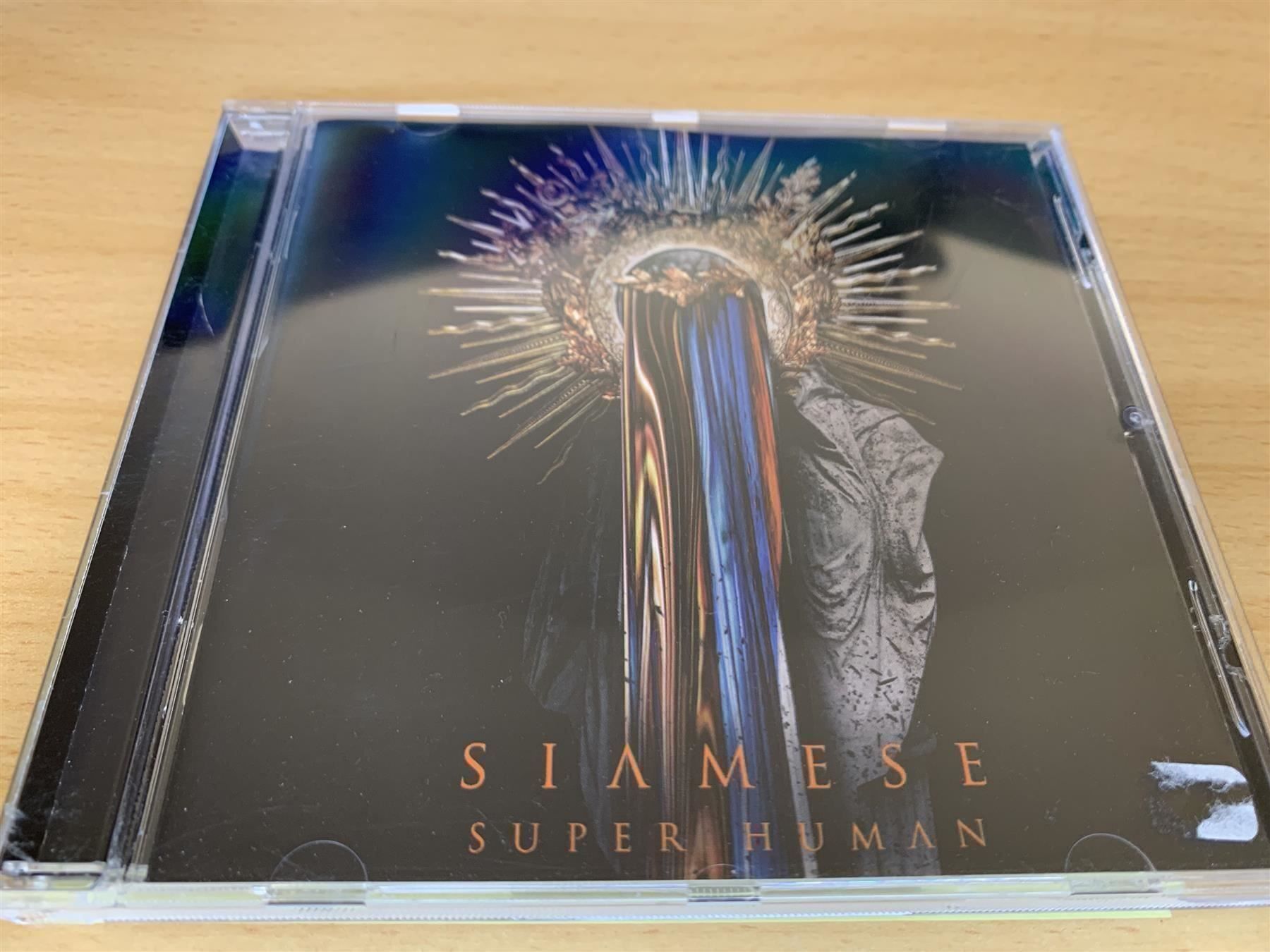 CD: Siamese – Super Human – Usato da Rikon im Tösstal venduto da Alpenmutz