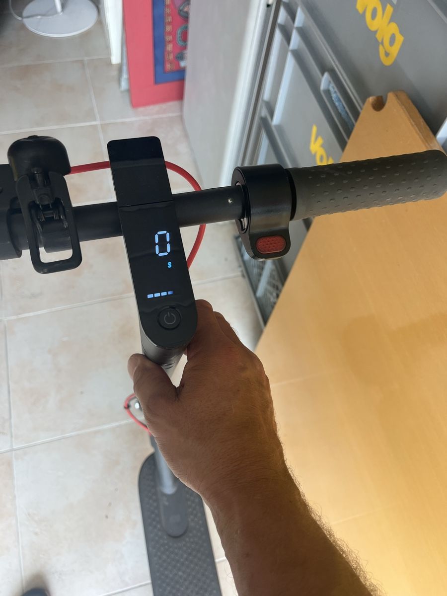 Scooter: E-Scooter  – Difettoso da Neerach venduto da fuz_8d7l 3