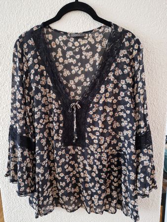 Nile Bluse Schwarz mit Blumenmuster, Grösse S, Viscose