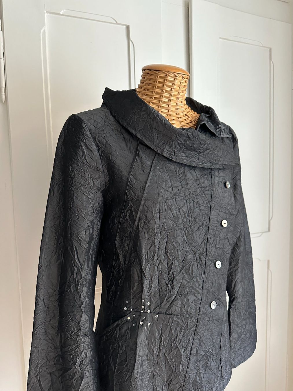 Chemisiers: ZAPA - Knitter-Bluse schwarz 44 – D'occasion à Zürich par Diazaio 1