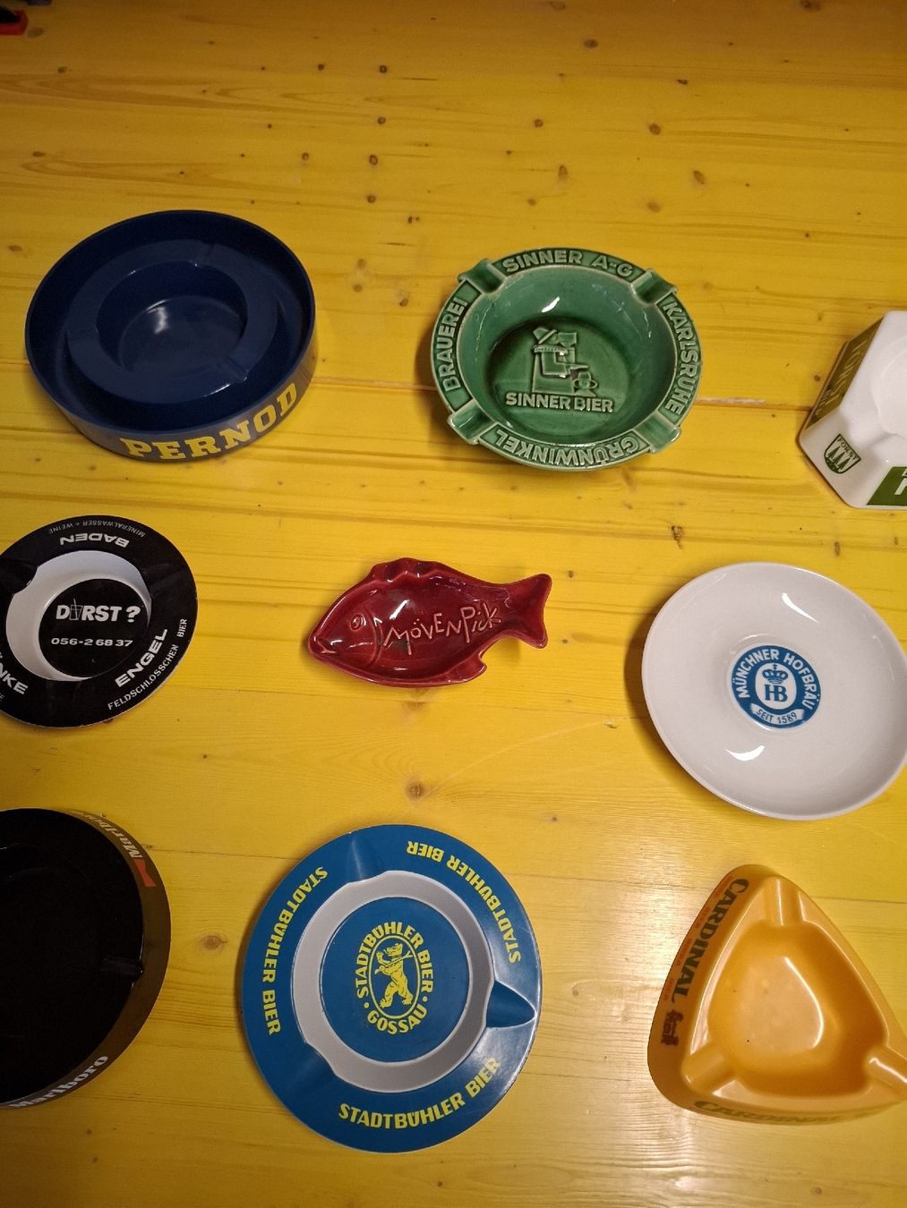 Portacenere: Grosse Sammlung Aschenbecher diverse Marken – Usato da St.Gallen venduto da bpeter01 8