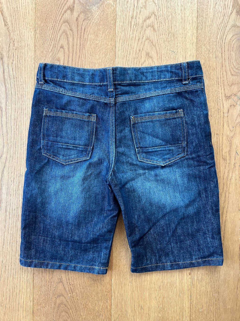 H&M Pantaloni: Jeans Shorts Gr. 158 – Usato da Lengnau BE venduto da Rubin27 3