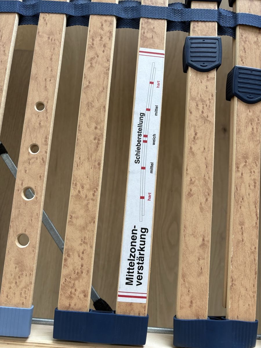 Ikea Lits: Hemnes Ikea Bett 180x200cm weiss – D'occasion à Solothurn par Lycosidae 3