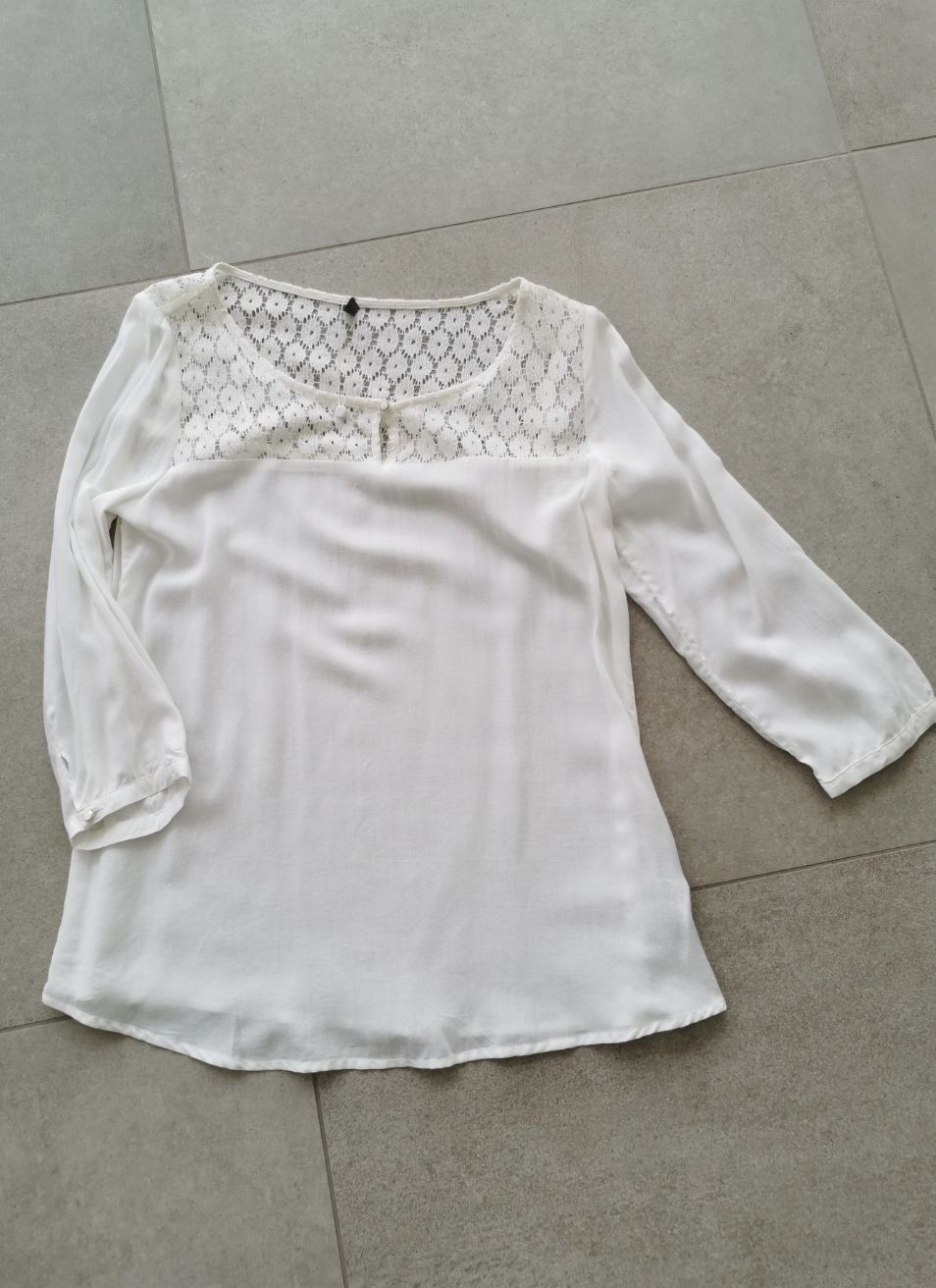 Nafnaf Camicette: Chemise Naf Naf neuve taille 36 – Nuovo (secondo la descrizione) da Longirod venduto da DigiSmart