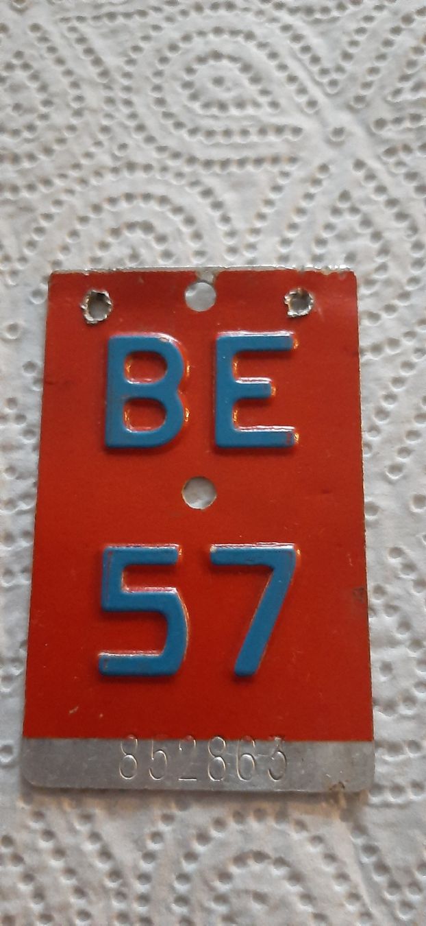 Insegne: Alte Velonummer BE 57 – Usato da Heimberg venduto da smi_jl82