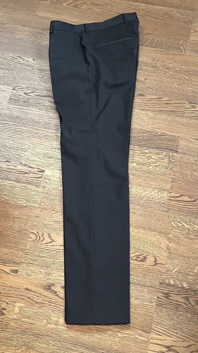 Pantaloni: Hugo Boss Anzugshose – Usato da Hombrechtikon venduto da aa0_6nss 1