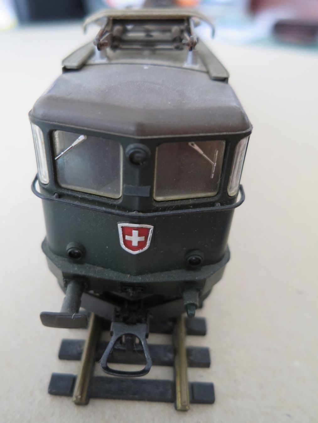 Roco Modelleisenbahnen: ROCO Ae 6/6 – Gebraucht aus Rheinfelden von kampak 2
