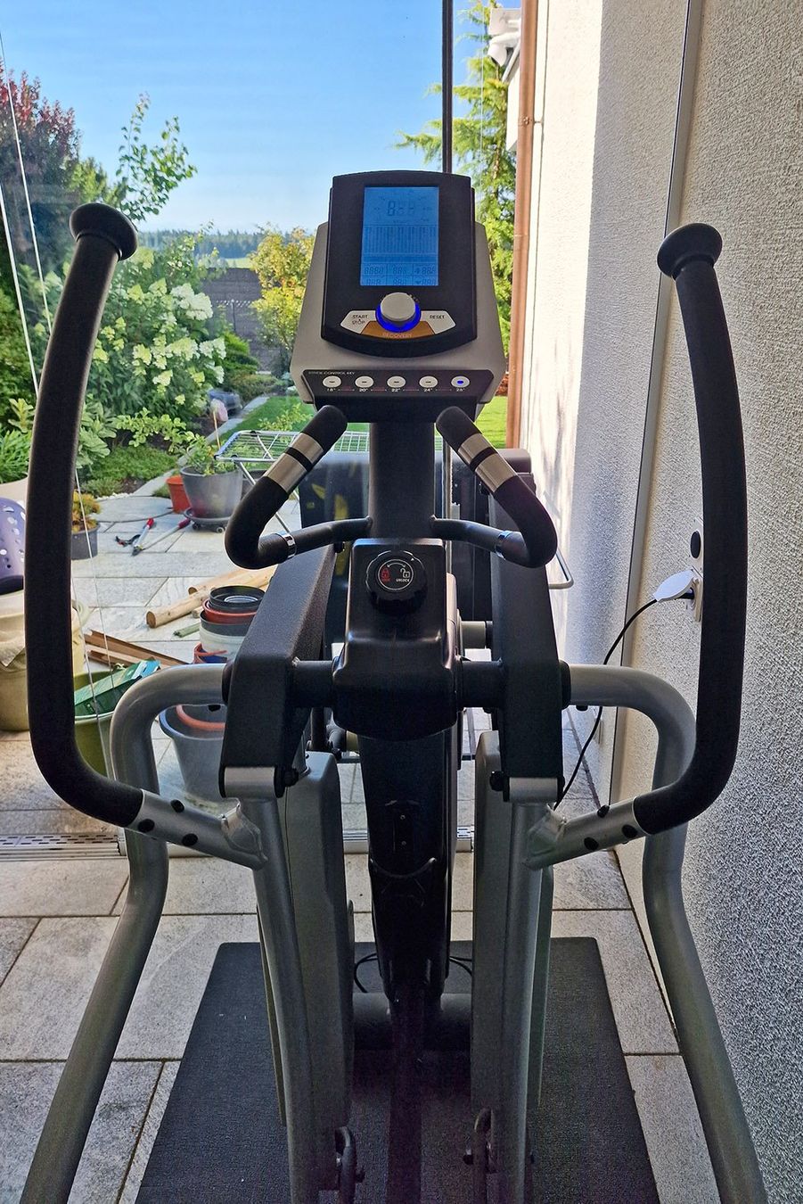 CardioStrong Hometrainer: Ellipsentrainer Cardiostrong EX90 – Gebraucht aus Illnau von swisshippo 2