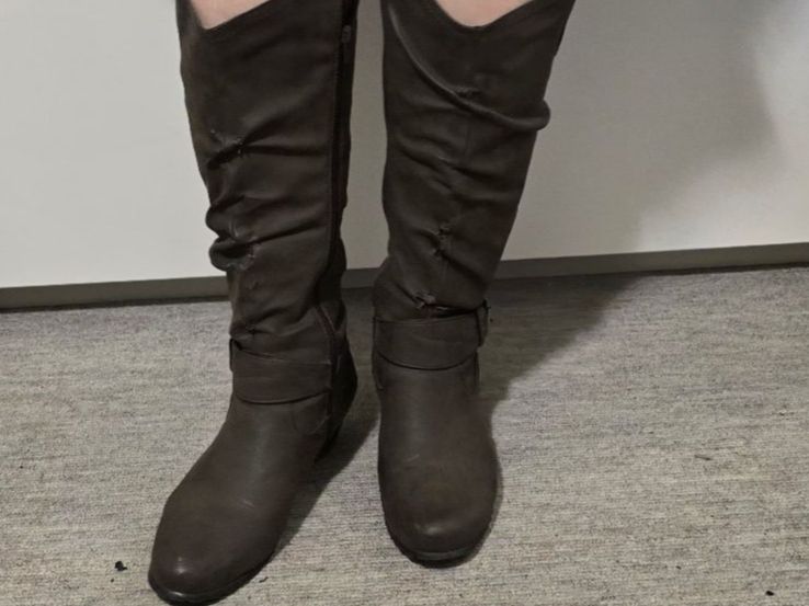 Damenschuhe: Stiefel Grösse 39 – Gebraucht aus Chur von Mikymiki 2