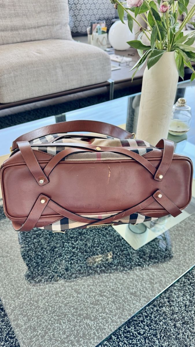 Burberry Borse da donna: Burberry Check Hobo Bag – Usato da Dübendorf venduto da Pink.Blue 7