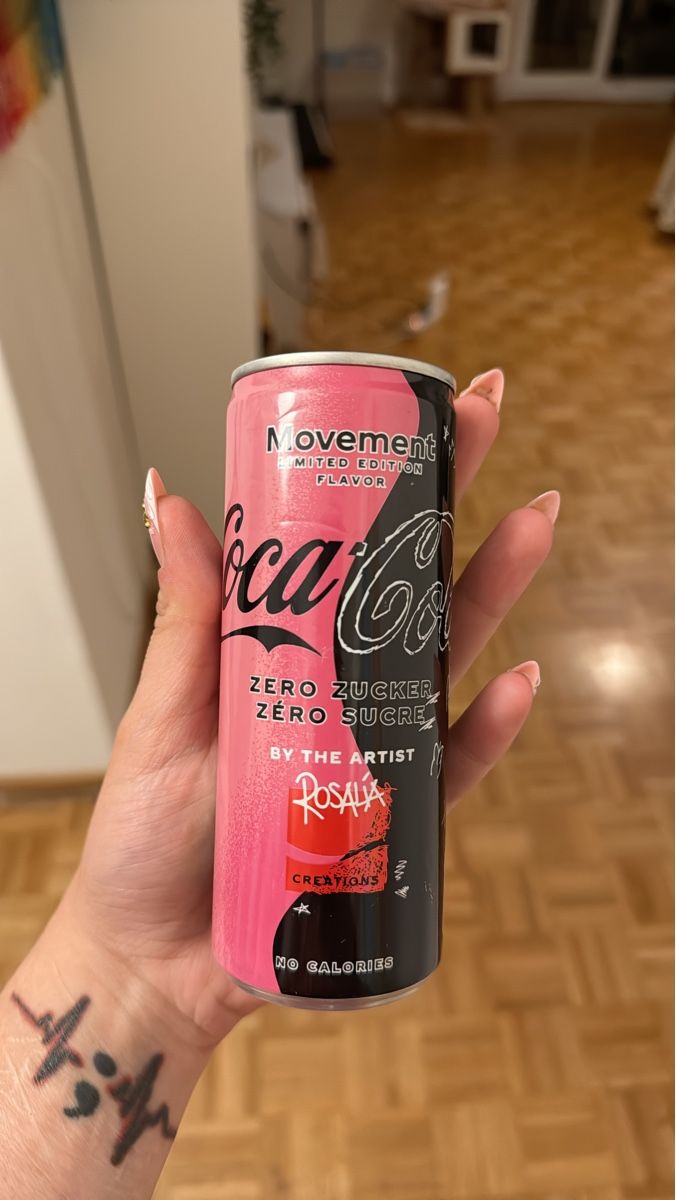 Coca-Cola Altro per la casa: Coca-Cola zéro Rosalia Movement Édition Limitée 2023 – Usato da Bex venduto da nou_6zrm