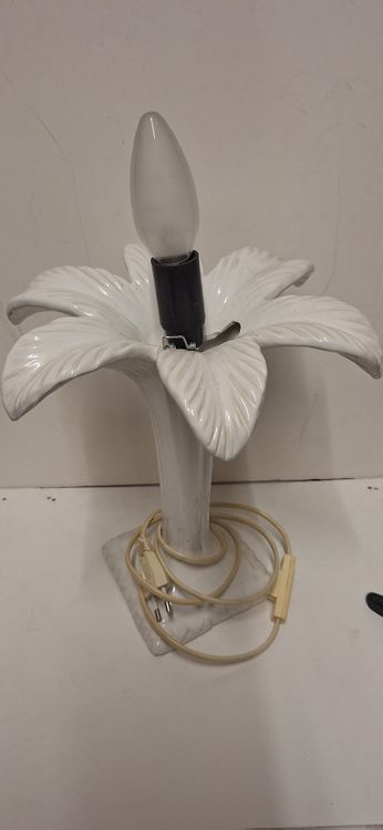 Lampade: Vintage Blumelampe aus Keramik, weiss – Usato da Brugg AG venduto da bacbac5757