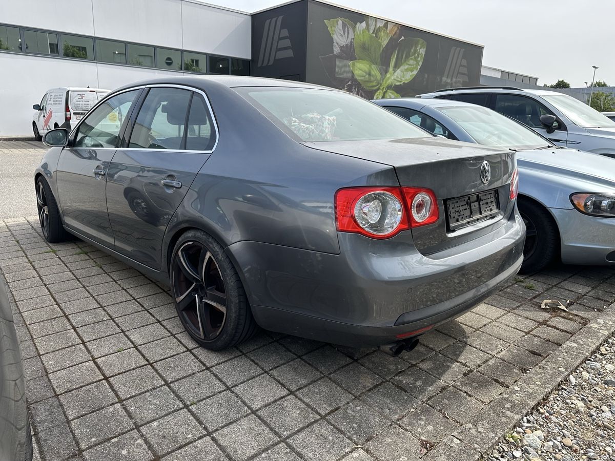 VW Autos: Vw Jetta 2.0T – Defekt aus Bellach von mpa_jjm5