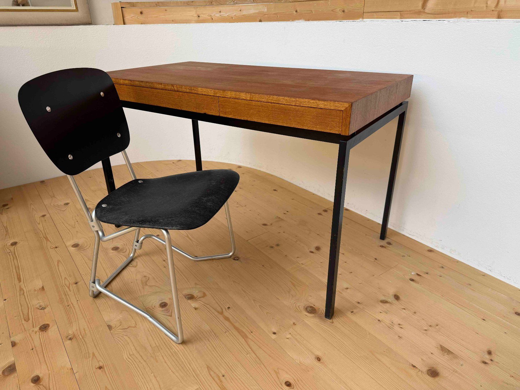 Tavoli: Kinder-Tisch, Schweizer Design und Aluflex – Usato da Bern venduto da Arka297