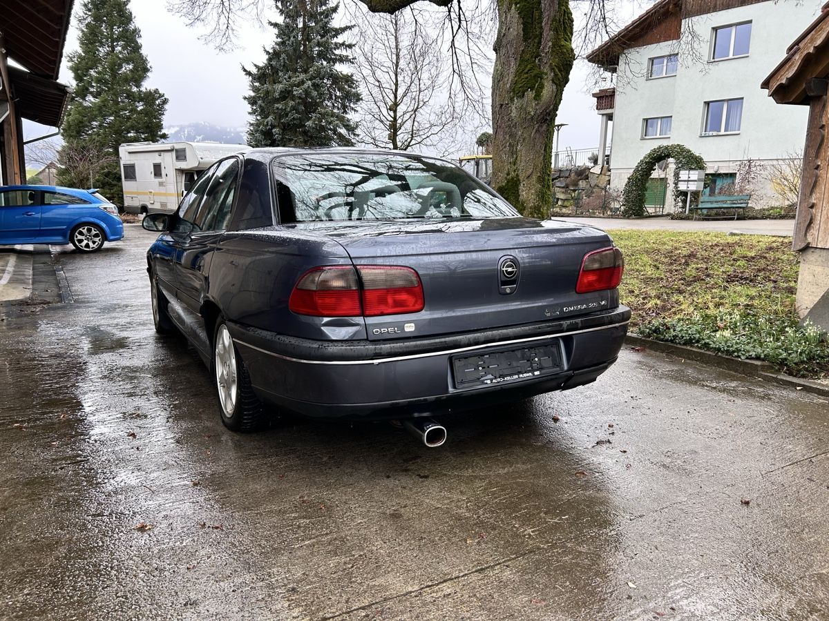 Opel Automobili: Opel Omega B CD 2.5 V6 – Usato da Hellbühl venduto da Kadettgte1979 2
