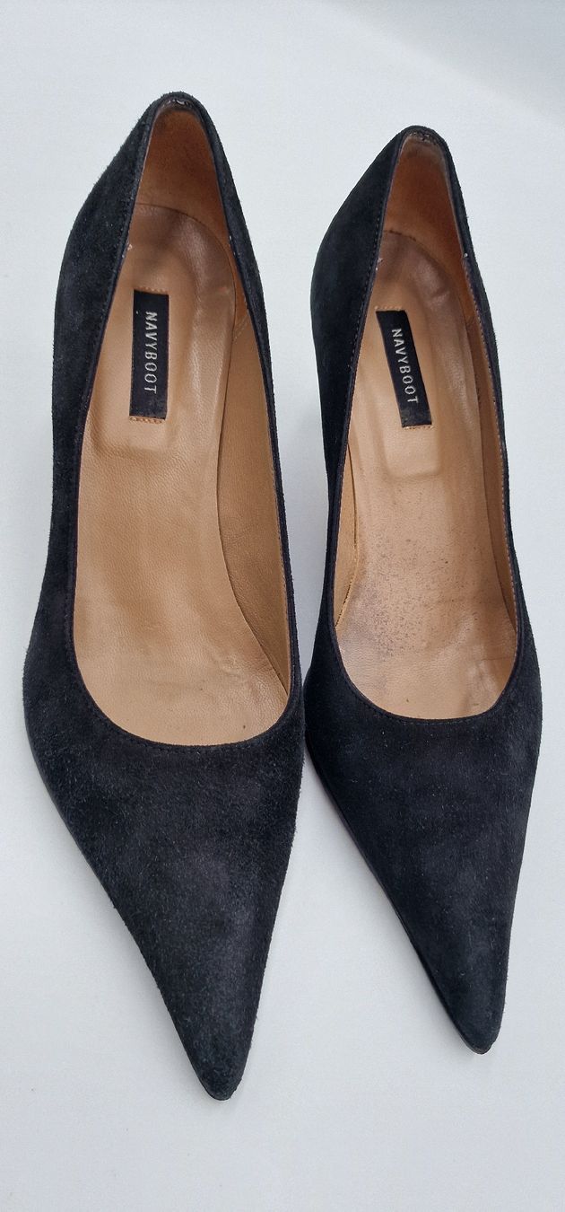 Navyboot Scarpe da donna: Elegante Navyboot Wildleder Pumps, Schwarz, Grösse 38 – Usato da Affeltrangen venduto da Szafaoli 4