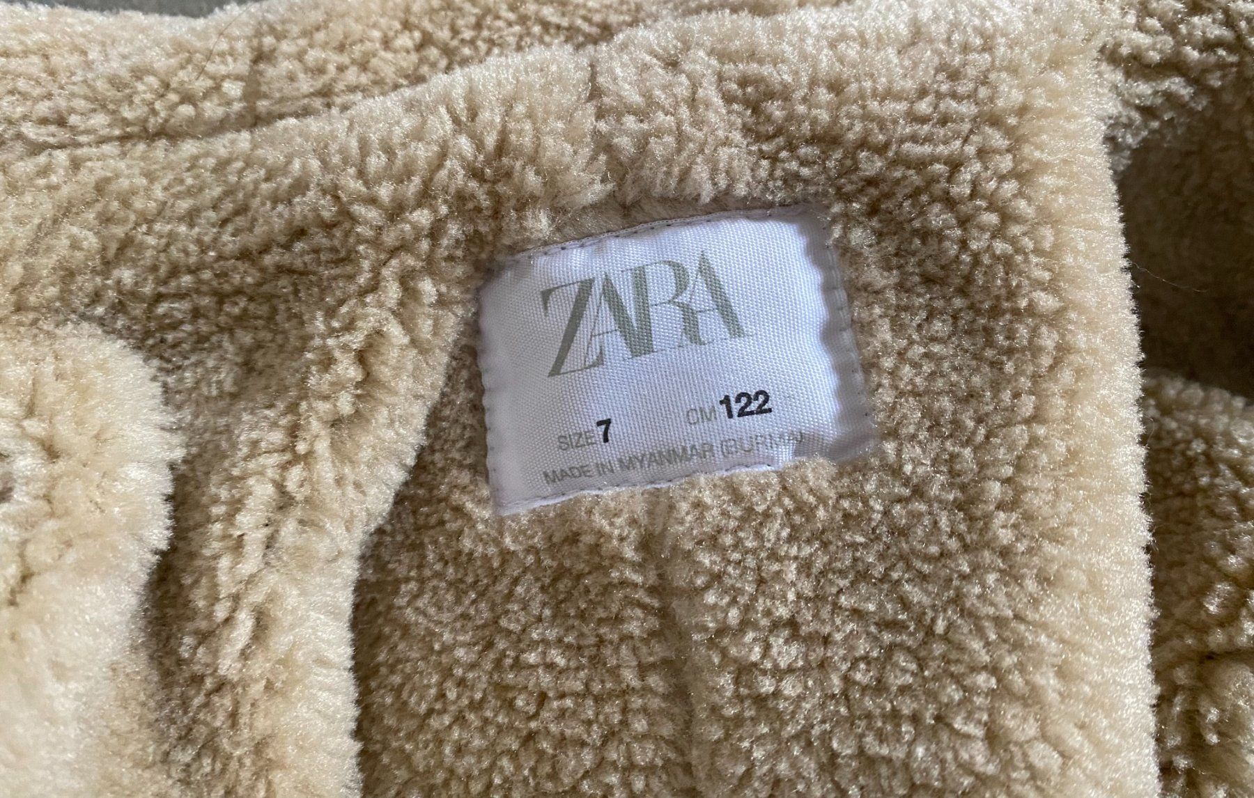 Zara Jacken & Mäntel: Montgomery Duffle-coat garçon doublé sherpa, capuche, 112 – Gebraucht aus Clarmont von sil_59s9 4