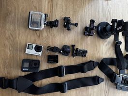 Gopro Hero 8 und 4 mit diversem Zubehör 