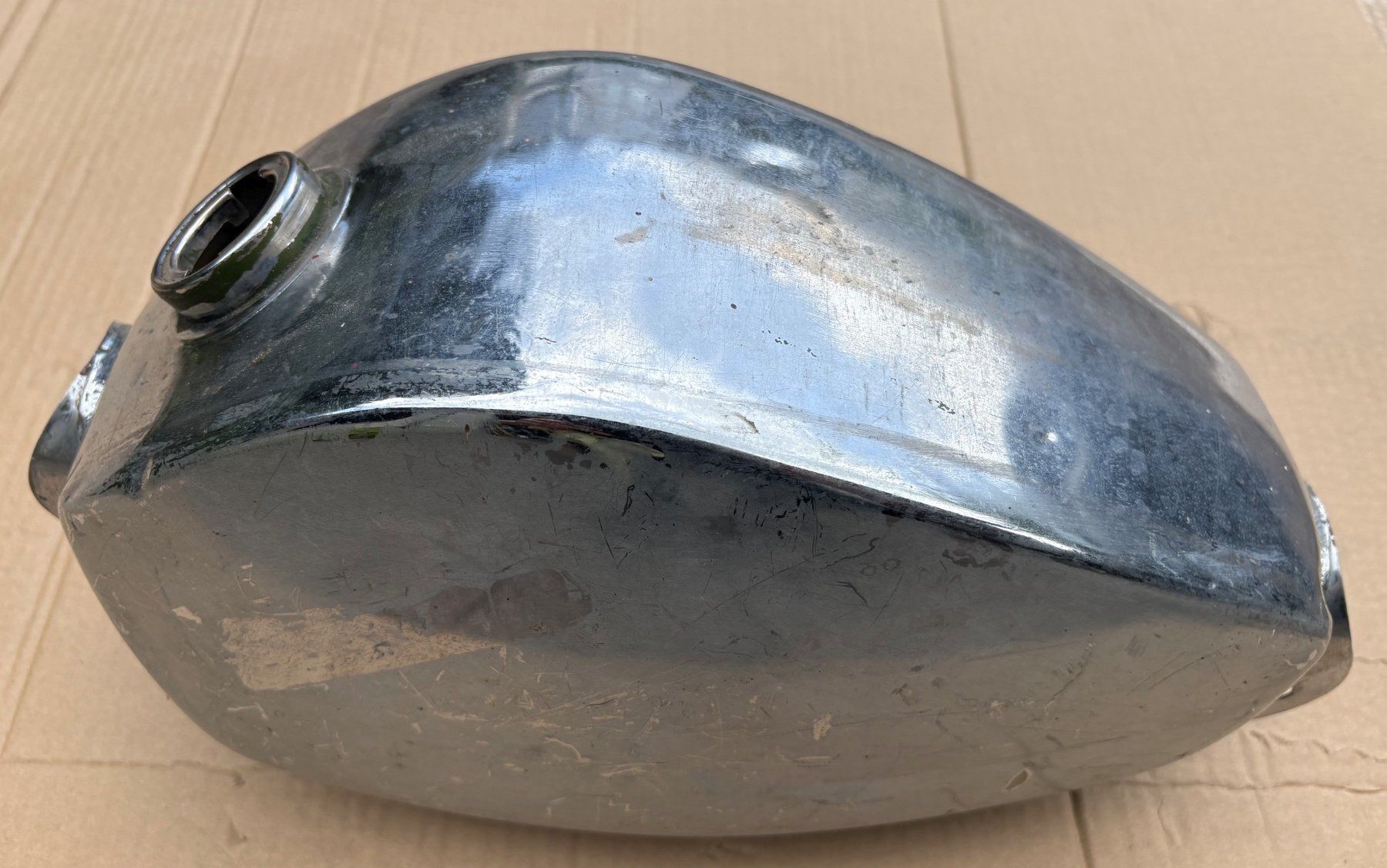 Autres accessoires p. véhicule: Tank Rixe – D'occasion à Bäretswil par Geryk