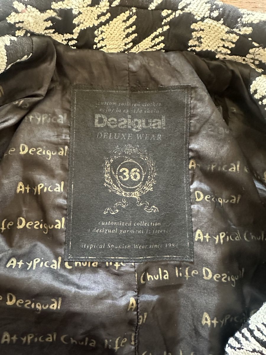 Desigual Cappotti: Desigual Pepita Mantel – Usato da Basel venduto da Muggalina 1
