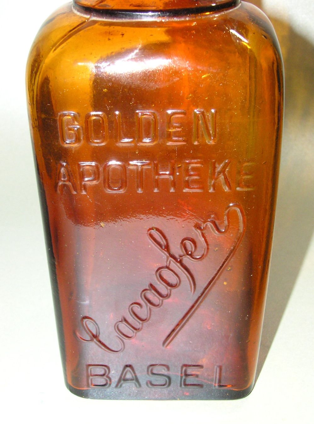 Bottiglie: Alte Apothekerflasche Golden Apotheke Basel – Usato da Grenchen venduto da Antique-hunter 1