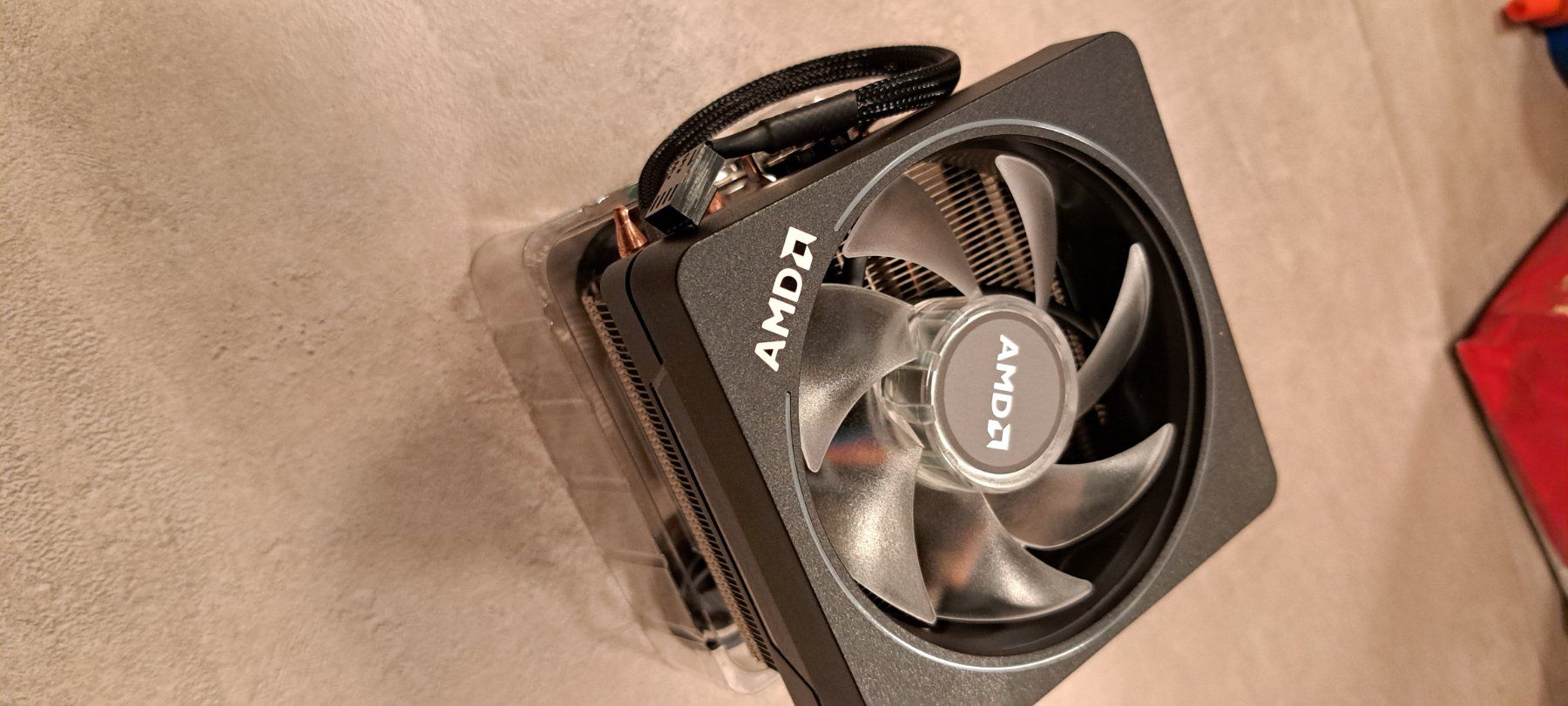 Amd Elektronikbauteile: AMD Wraith Prism RGB CPU Cooler – Gebraucht aus Altstätten SG von pro_nr2m