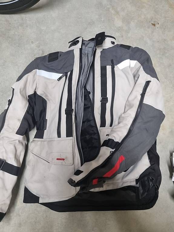 Kleiderpakete: Rev'it Sand3 Motorrad Textil-Kombi – Gebraucht aus Biberist von MrCoffeetime 1