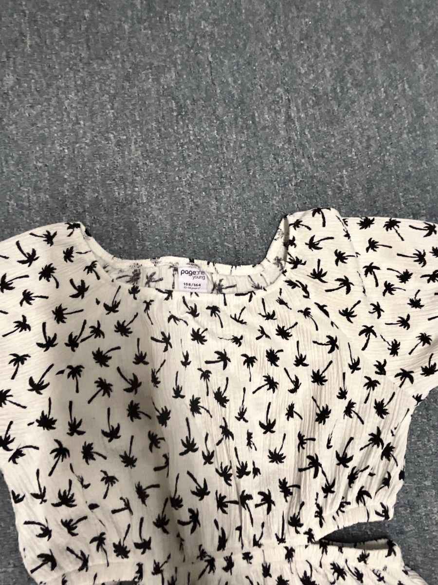 Kleider & Röcke: Summer Dress Size 152/164 – Gebraucht aus Zürich von Proton_Slit 1