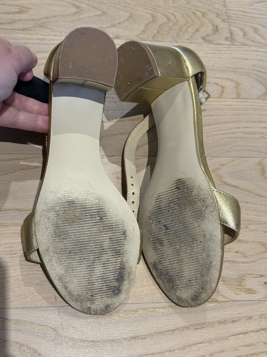 Scarpe da donna: Schuhe Pumps – Usato da Pfäffikon ZH venduto da m8330 1