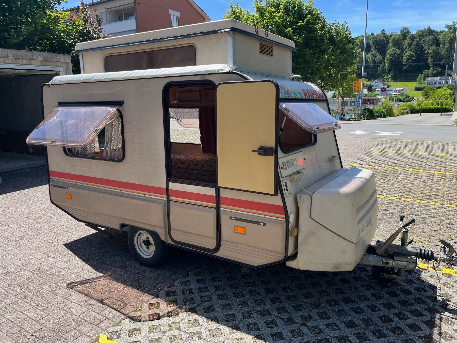 Rimorchi: Wohnwagen Rapido Club 30 – Usato da Ebikon venduto da rebeluz 3