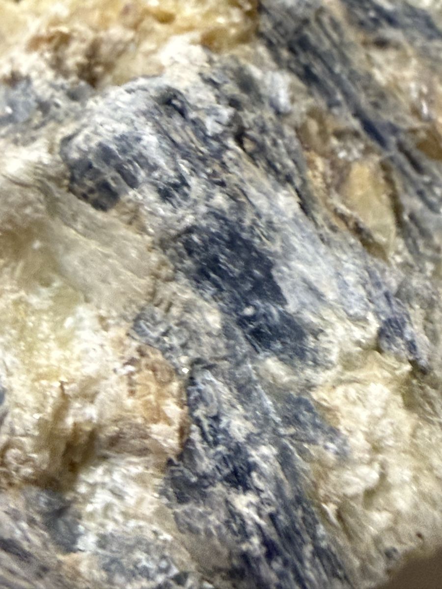 Minerali & Pietre curative: Kyanit Kristall  – Usato da Oberhof venduto da RealStone 7