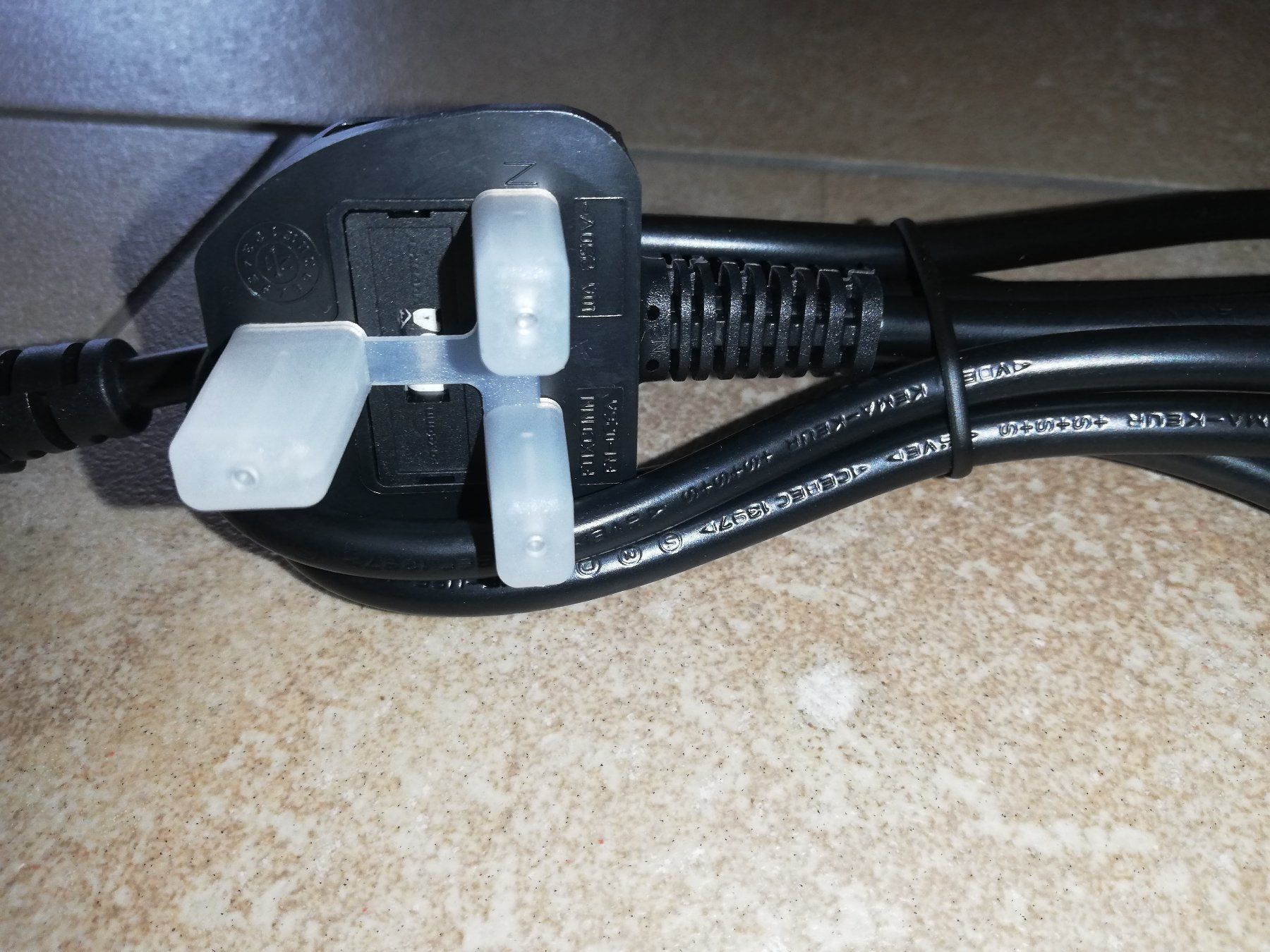 Kabel: Foxconn Power Cable Type-G GB/UK FM-026A – Neu (gemäss Beschreibung) aus Lamone von ken_8y7h 1
