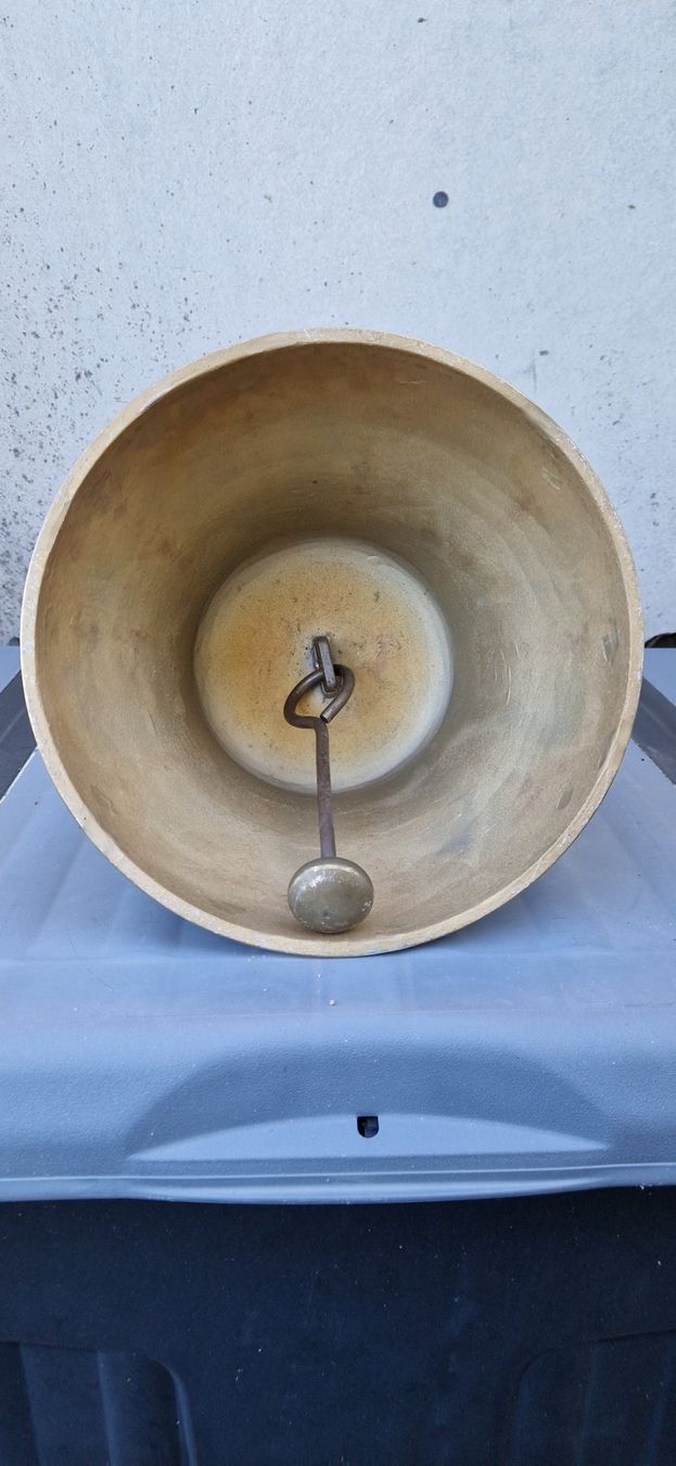 Glocken & Treicheln: Berger Glocke – Gebraucht aus Fischenthal von sackblitz 4