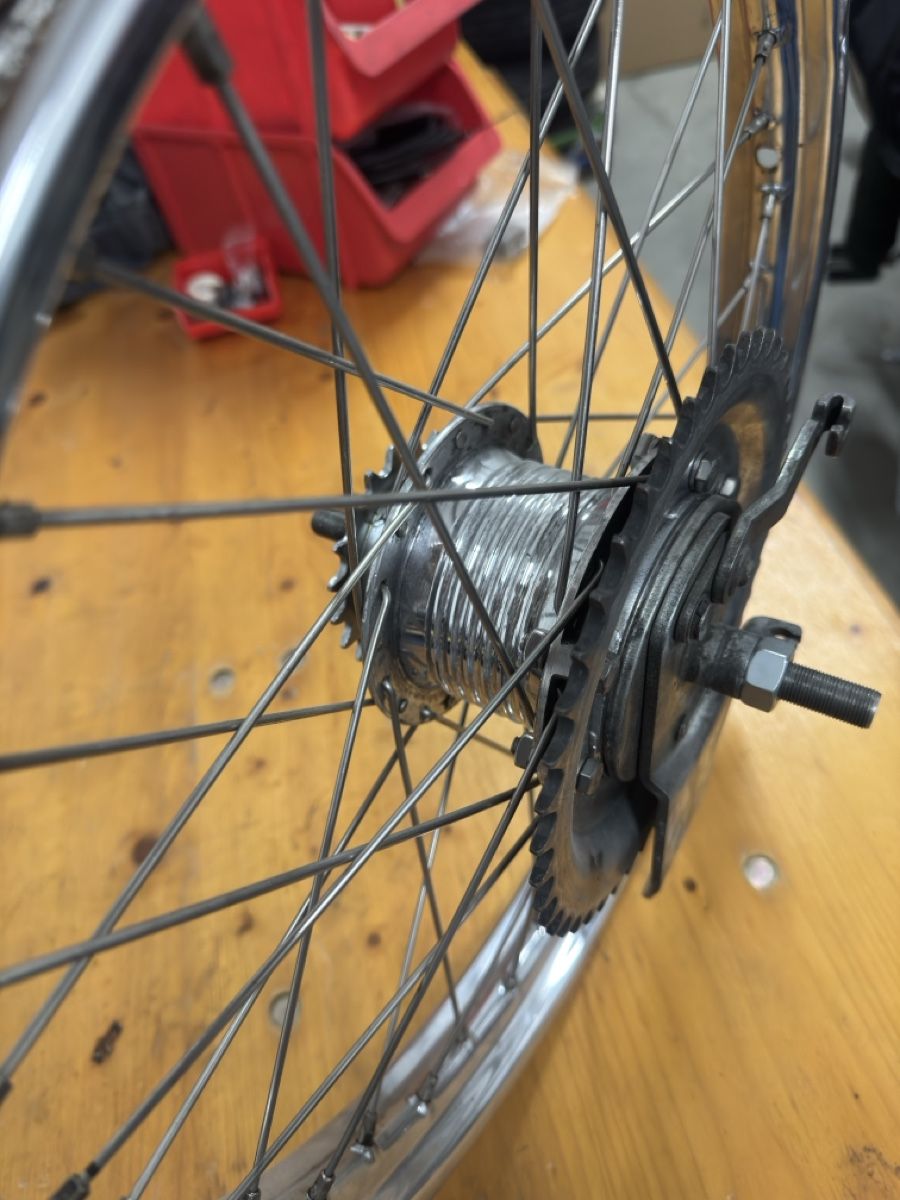 Puch Pneumatici & Ruote complete: Puch Maxi, X30 Speichenrad 17 Zoll – Usato da Bütschwil venduto da brulu05 1