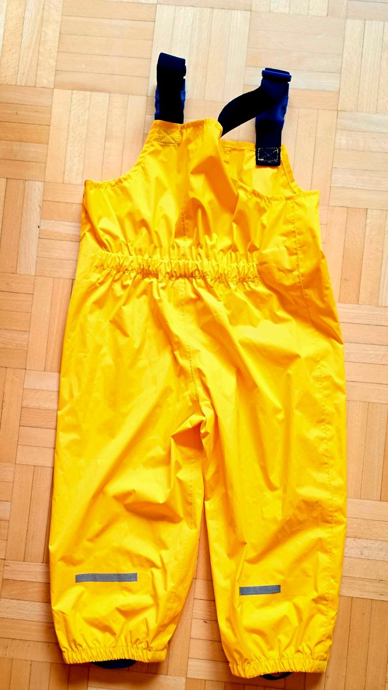 Pantaloni: Regenhose 92 – Usato da Ruggell venduto da liverzano1 1