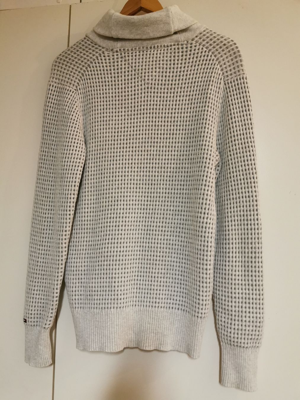 Tommy Hilfiger Maglioni & Felpe: Strickpullover Schalkragen S/P Tommy Hilfiger Baumwolle – Usato da Egg b. Zürich venduto da heikei 1