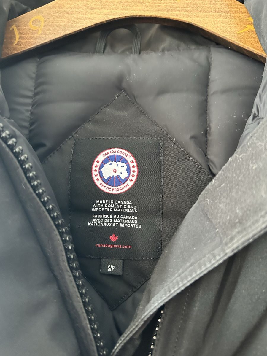 Canada Goose Giacche: Jacke Canada Goose – Usato da Wagenhausen venduto da Fabi_Lila 1