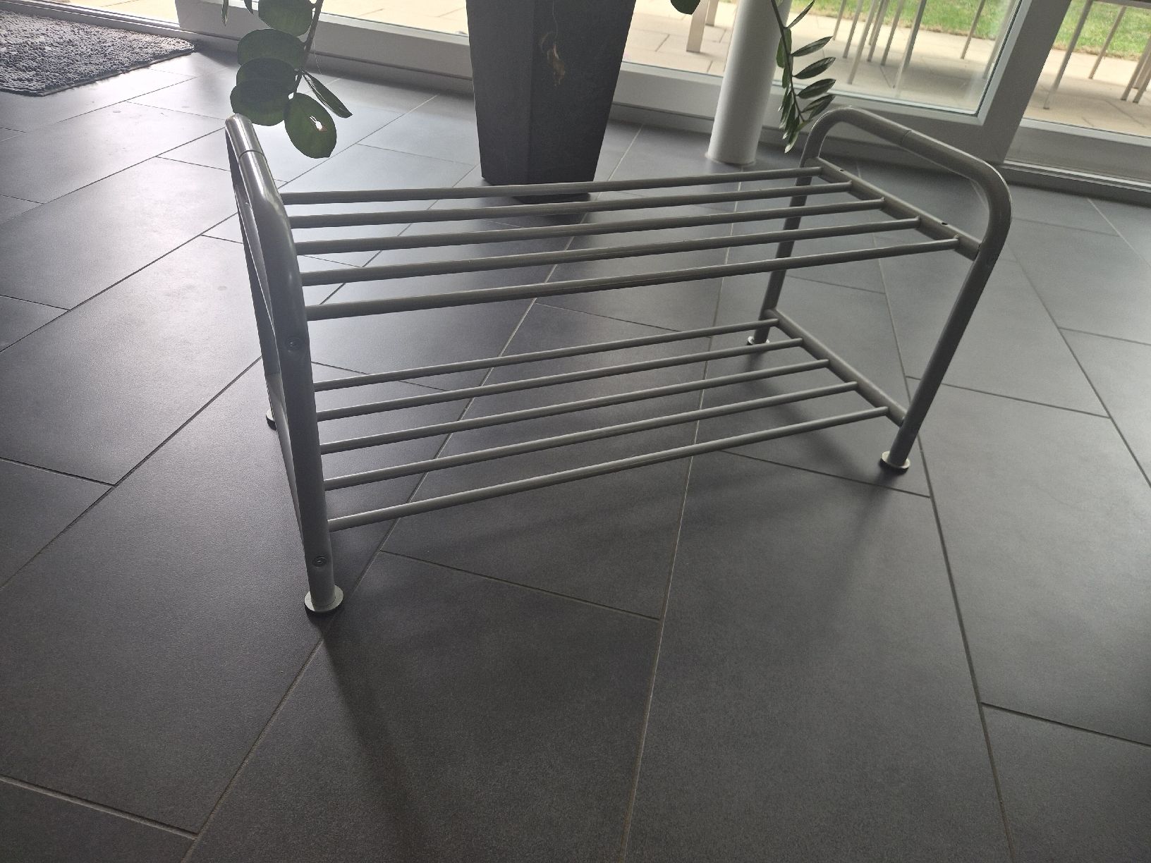 Regale: Schuhgestell aus Metall – Gebraucht aus Aarau Rohr von MokuRC 1
