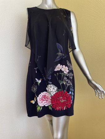 Desigual Sommerkleid Gr. 42, figurumspielend