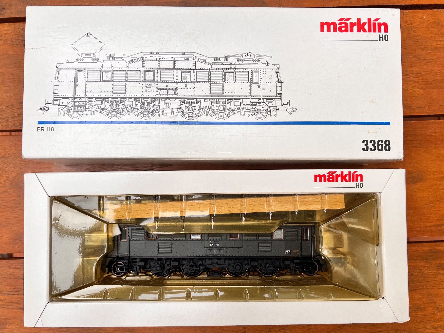 Märklin Modellini di ferrovie: Märklin H0 3368 E-Lok Br. E18 15 blau der DB – Nuovo e nell'imballaggio originale da Gelterkinden venduto da Railroader 8