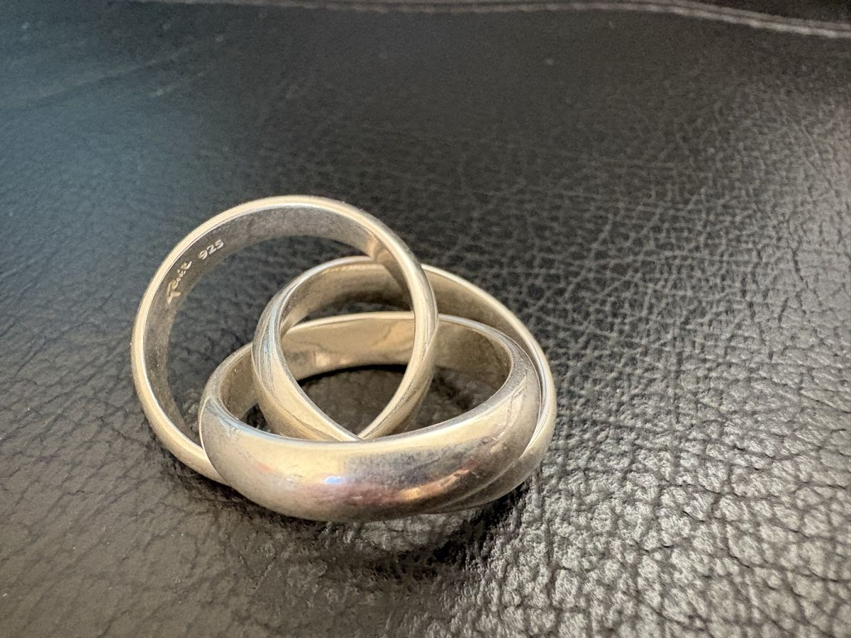 Anelli: Bague en argent de la bijouterie DownTown – Usato da Peseux venduto da Huna12 3